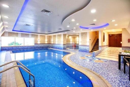 Sea View 1 Bedroom Flat, Luxury Amenities, Near & Tram With Free Parking In Marina Apartment Dubai