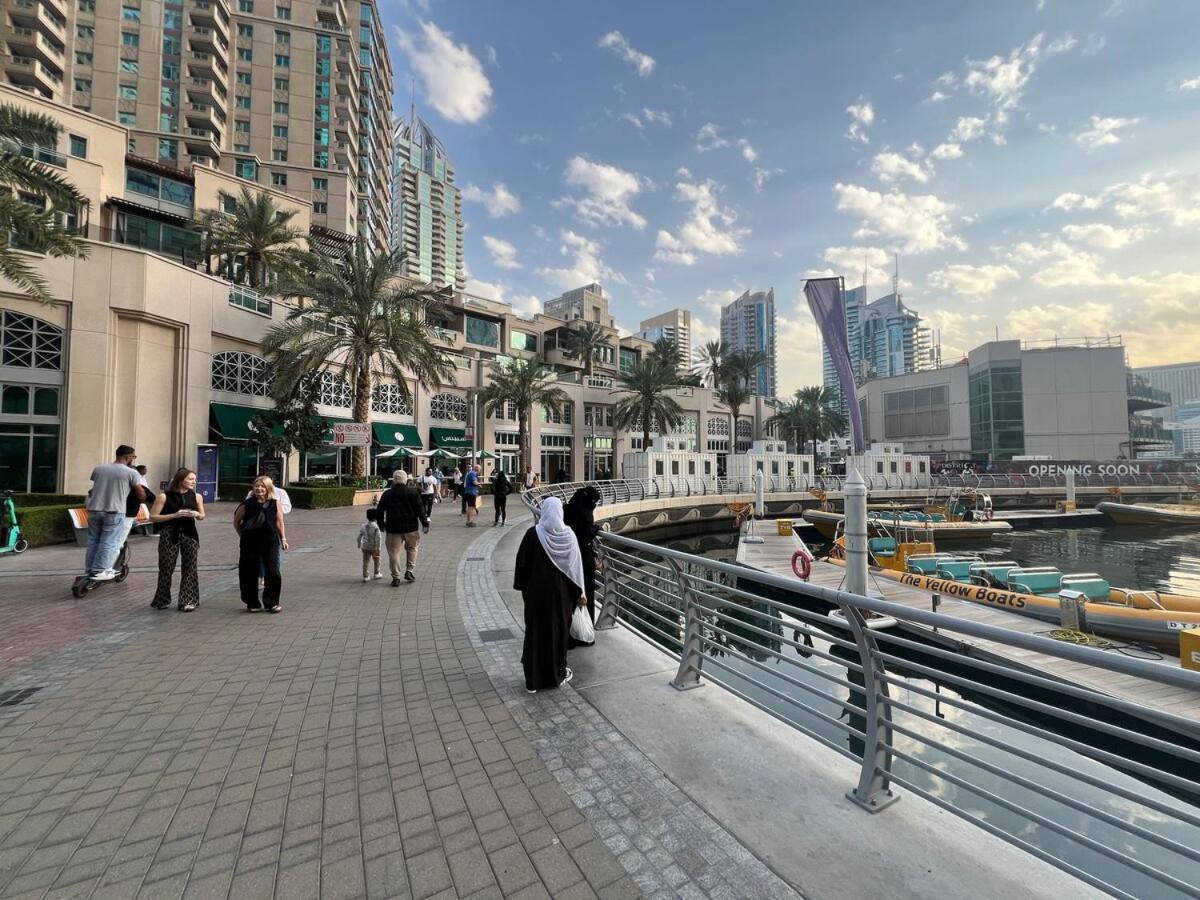 Sea View 1 Bedroom Flat, Luxury Amenities, Near & Tram With Free Parking In Marina Apartment Dubai
