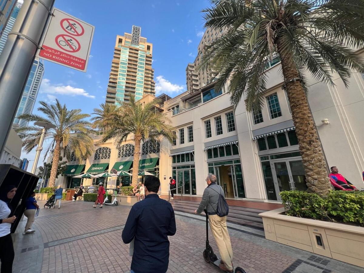 Sea View 1 Bedroom Flat, Luxury Amenities, Near & Tram With Free Parking In Marina Dubai