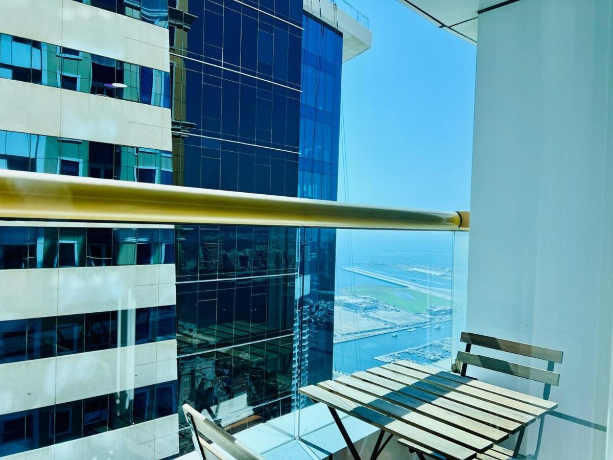 Apartment Sea View 1 Bedroom Flat, Luxury Amenities, Near & Tram With Free Parking In Marina
