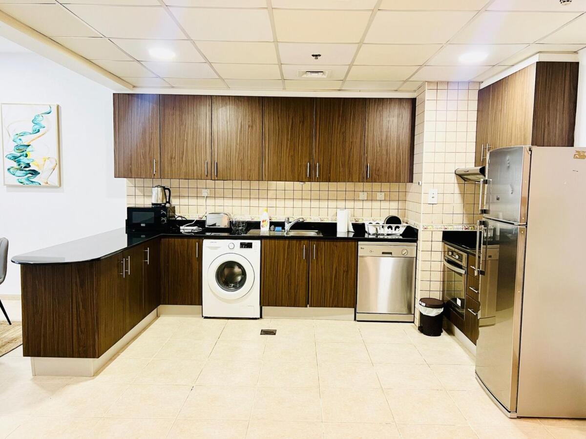 Apartment Sea View 1 Bedroom Flat, Luxury Amenities, Near & Tram With Free Parking In Marina *